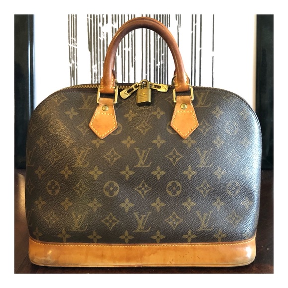 Louis Vuitton Handbags - AUTHENTIC LOUIS VUITTON ALMA PM